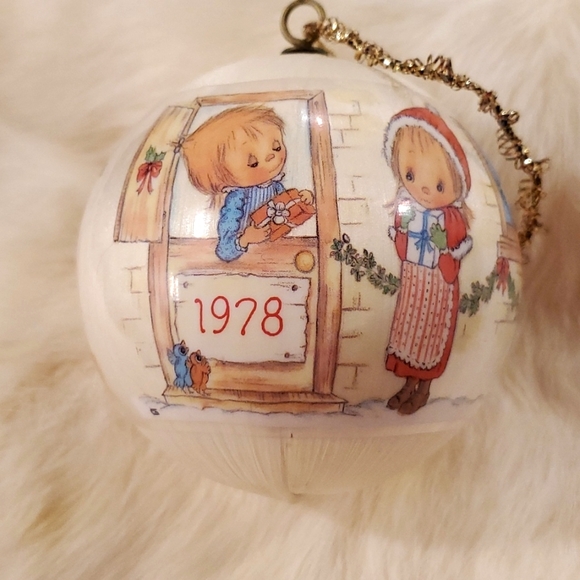 Hallmark Other - BETSEY CLARK Hallmark 1978 ball Christmas ornament friendship collectible!